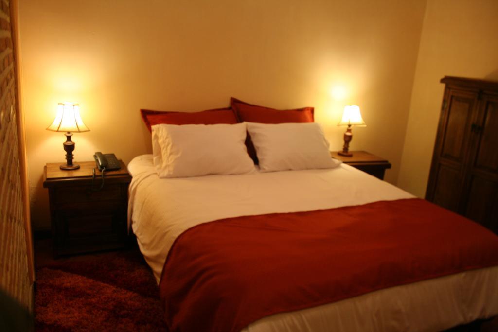 La Posada Del Angel Zipaquira Phòng bức ảnh