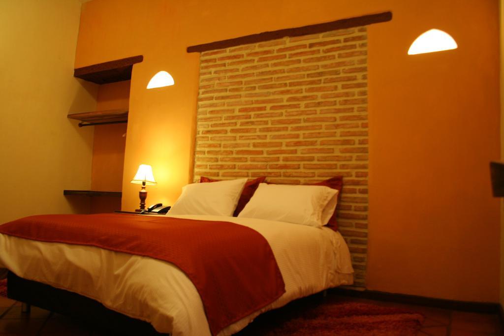 La Posada Del Angel Zipaquira Phòng bức ảnh
